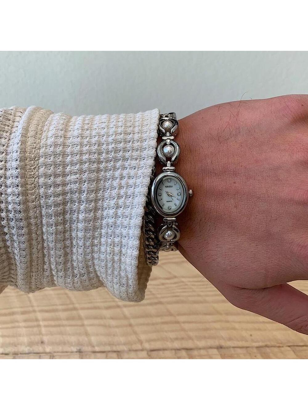 Luxury Y2K style Silver round stainless steel quartz pearl stone charm watch - Picture 5 of 8